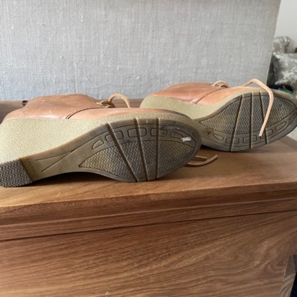 Sperry Booties Size 6/12 - Picture 5 of 11